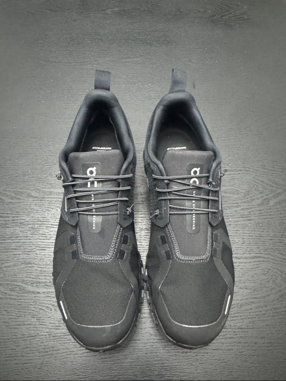 On Running Women’s 9  Black Low-Top Athletic Sneakers